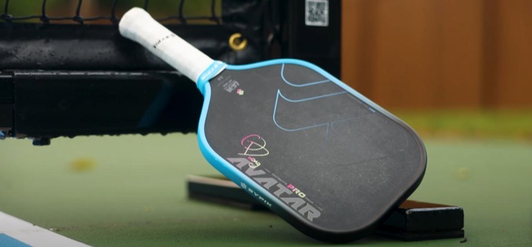 Sypik Avatar pickleball paddle, Quang Duong signature, full foam core, elongated shape